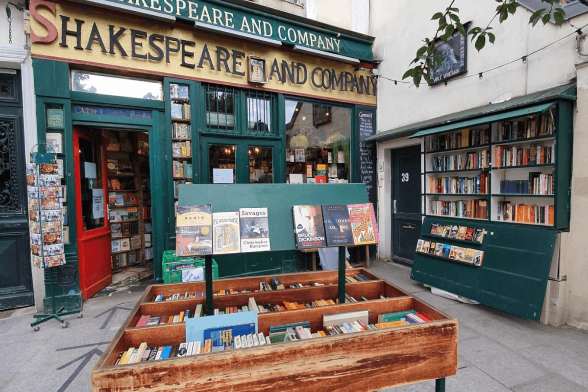 Ha szereted a könyveket, irány Párizs legszebb könyvesboltja