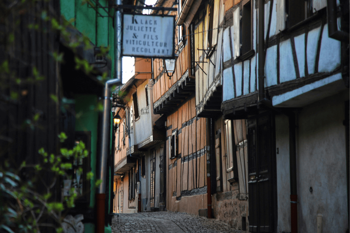 Francia feliratok mindenhol